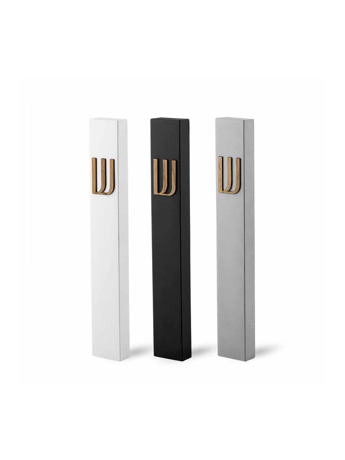 בית מזוזות בטון מינימליסטי מודרני, מזוזות גדולות, ביה"ד ישראלי